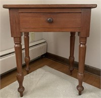(R) Antique side table with drawer 17x23x27