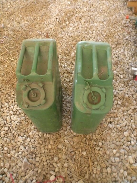 2 -5 Gallon Jerry Gas Cans