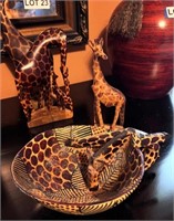 (4) Wooden Giraffe Figures & Bowl w/ Giraffe