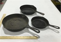 3 cast iron skillets-Wagner Ware & Griswold