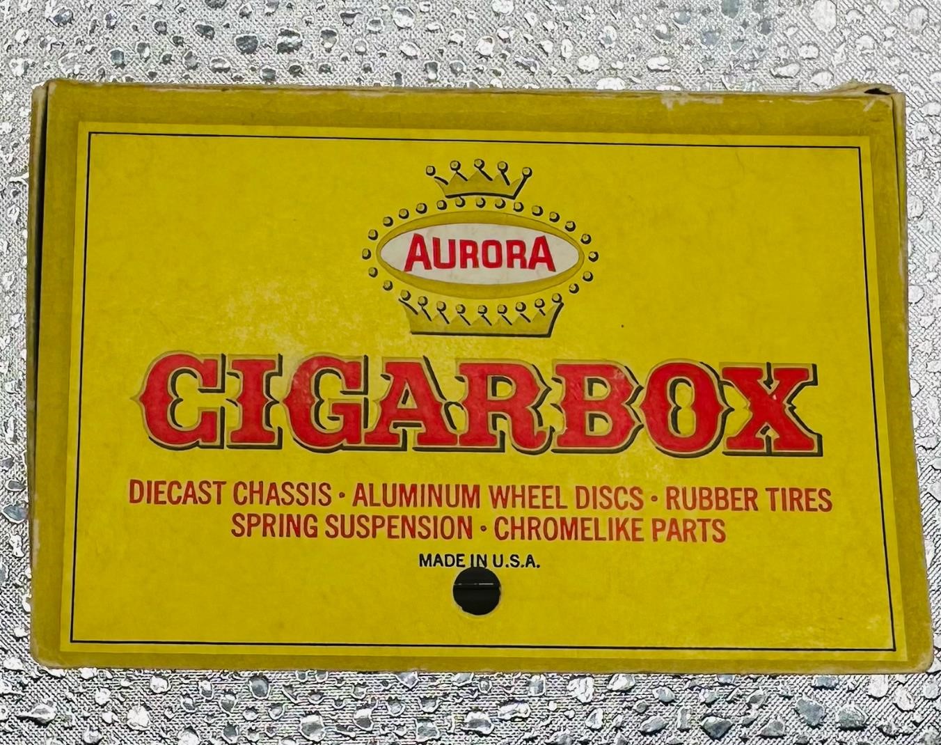 Vintage aurora cigar box car riviera #6109