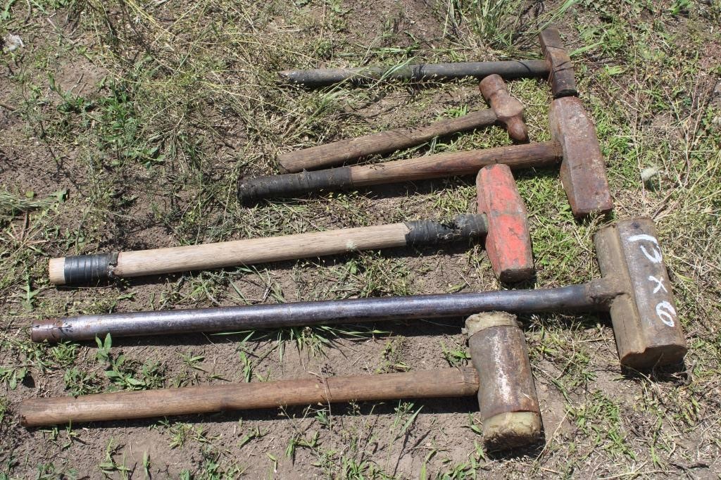 6 different size hammers
