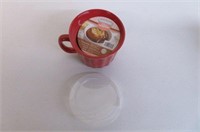 Baker's Advantage Ceramic Soup Mug with Lid, Red