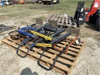 Pallet of 2 Wheel Dolly's & Saw Horses