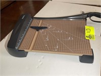 PAPER CUTTER