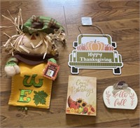 C10) Fall decorations. New!