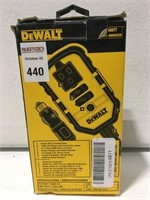 DEWALT 140 WATT POWER INVERTER