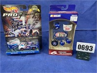 NASCAR 6 Collectable Mini Ornaments & Hot