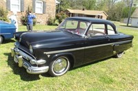 1954 Ford Classic Restored Antique car