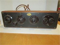 ANTIQUE ATWATER KENT RADIO