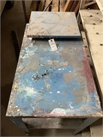 Paint Mixing Table