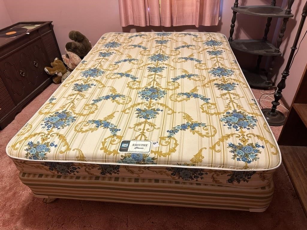 Full Sealy Mattress, Box Spring, Frame  B2-9