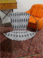 CONTEMPORARY STEEL FRAMED CHAIR