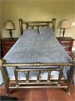 Antique Brass Bed (Bed, Mattess, Box Springs)
