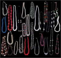 Vintage Necklaces (27)