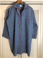 VINTAGE CAROLE SLEEP SHIRT MEDIUM