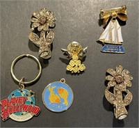 NICE LOT OF PINS/BROOCHES LOT