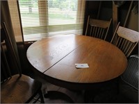 Round Wood Table & Chairs