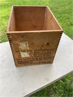 Johnnie Walker wooden crate. Size in pictures