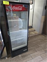 BEVERAGE AIR  SINGLE GLASS DOOR MERCHANDISER