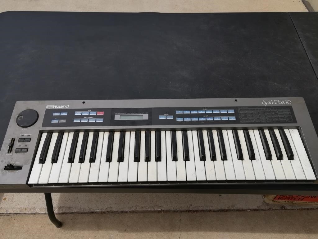 Roland HS-10 Programmable Synthesizer