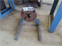 4 Jaw Chuck & Stand