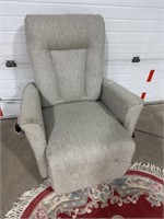 Working Elran Electric lift chair 32"x40"h