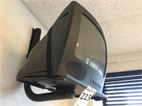 RCA 15" TV/Monitor and Wall Mount