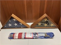 US Flags in Wood Triangle Display Boxes/Flag Set