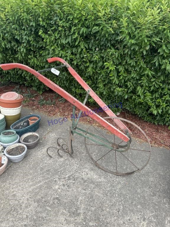 ANTIQUE GARDEN CULTIVATOR, IN GARAGE