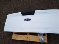 EDIT: Ford F150 Tailgate - White
