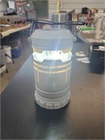 Flashlight Splash Lantern takes batteries works