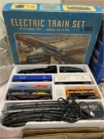 ELECTRIC TRAIN SET BY MARX