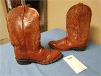 Size 11? Leather Nocona Boots