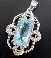 $4000 10K  Aquamarine(7ct) Diamond(0.26ct) Pendant
