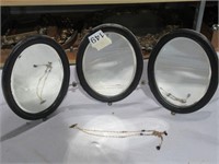 3 connected mirrors, necklace