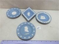 MIX OF SMALL WEDGWOOD DISHES