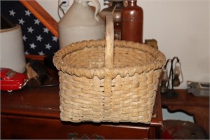 Split oak handled basket