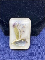 Layered brooch with mother of pearl