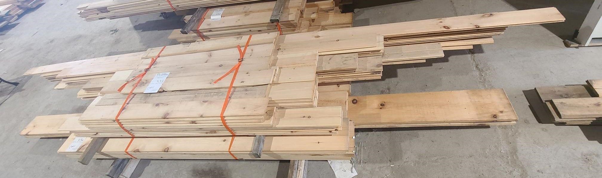 (25) pcs 1 x 10 kiln dried Pine