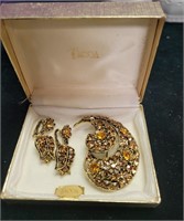 Beautiful Vintage Jewelry Set