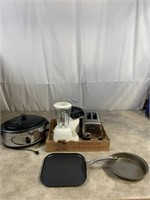 Nesco slow cooker/roaster, blender, toaster, and