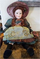F - COLLECTIBLE DOLL (K65)