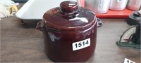 VINTAGE WEST BEND BEAN POT