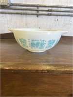 VINTAGE PYREX BOWL