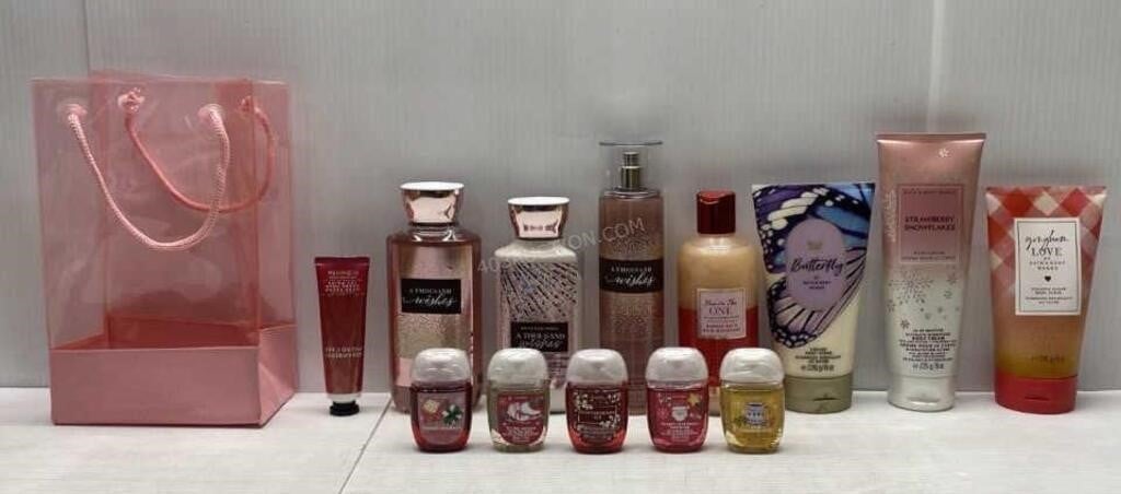 Lot of 13 Bath & Body Works Products - NEW