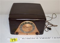 Vintage Admiral radio/record player-
