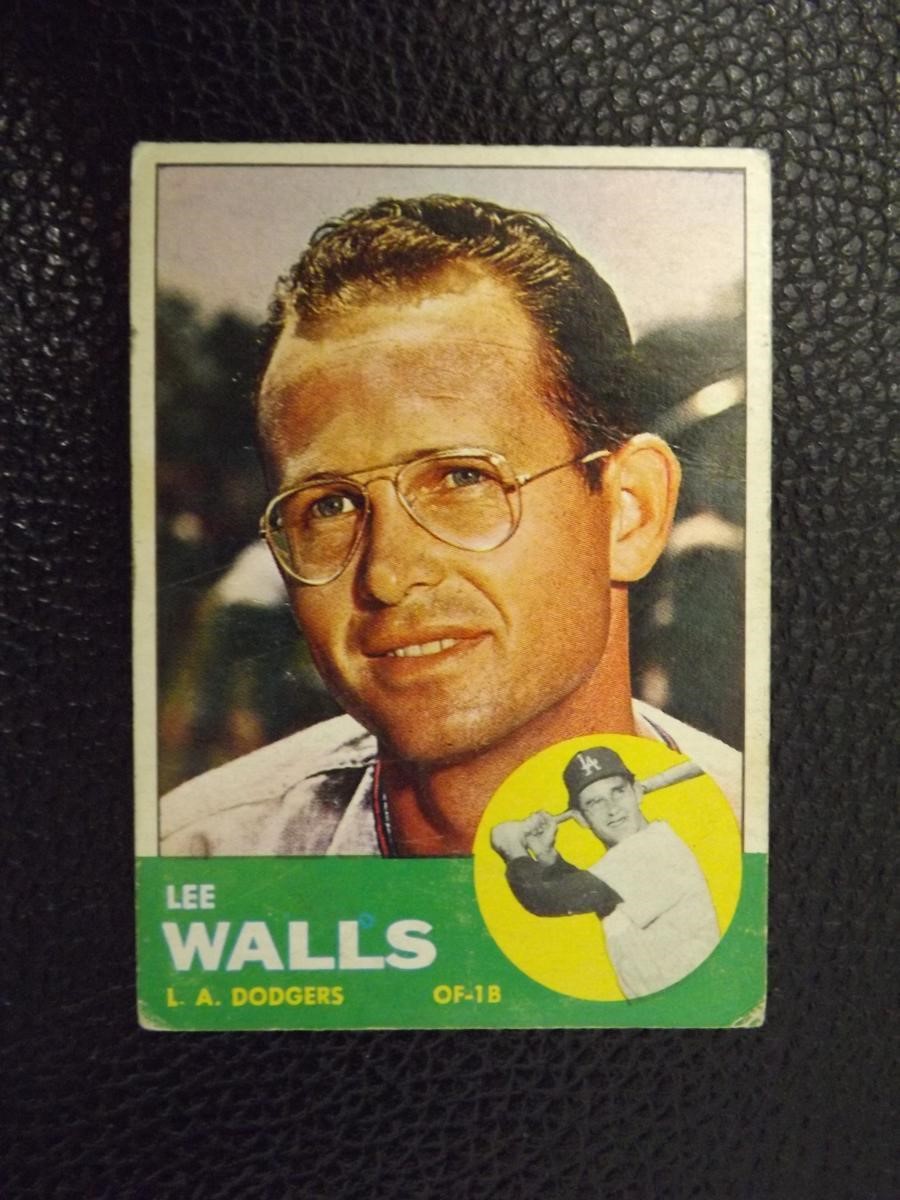 1963 TOPPS #11 LEE WALLS DODGERS VINTAGE