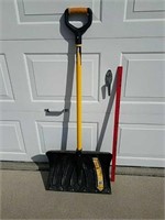 Suncast fibercore snow shovel