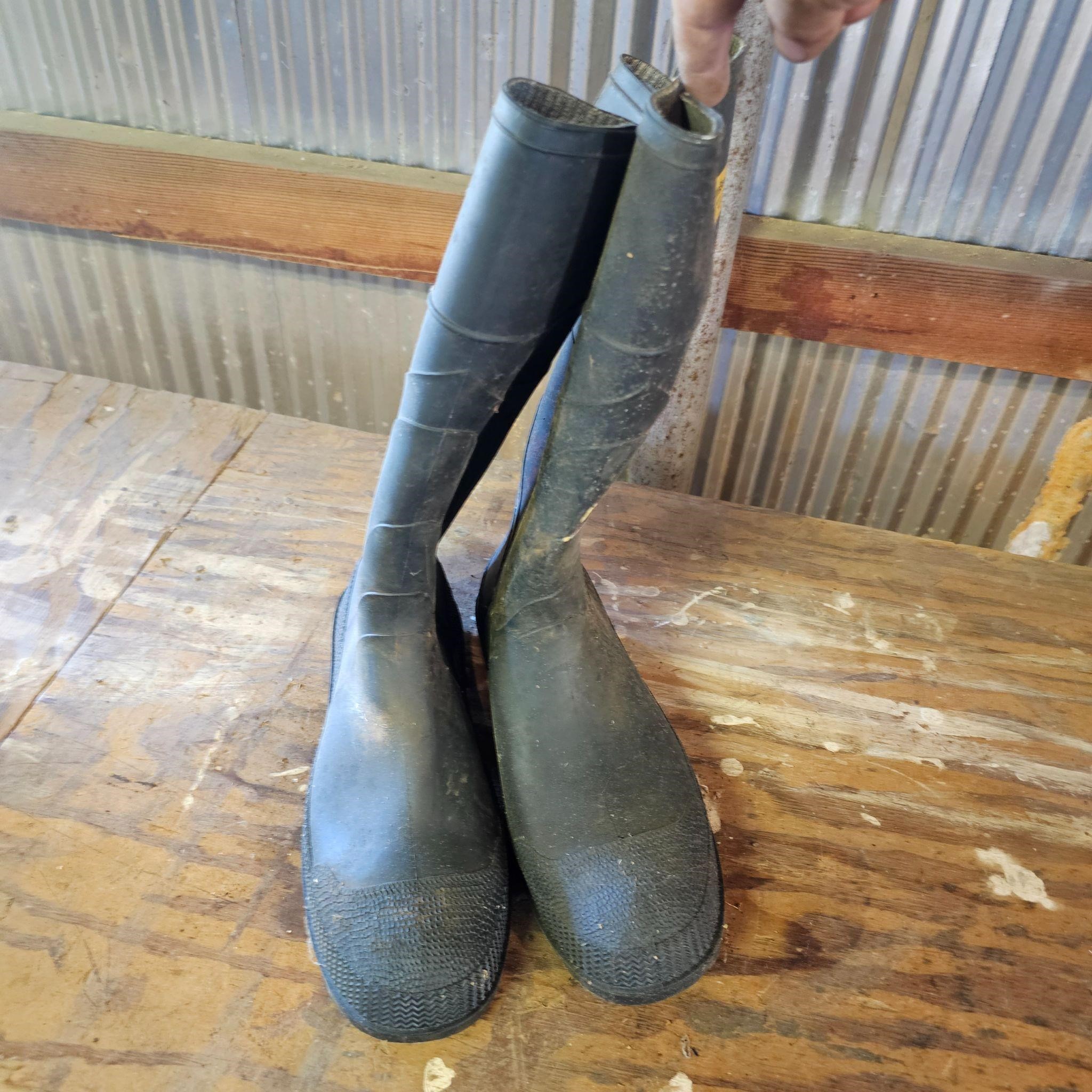 Size 12 Rubber Boots